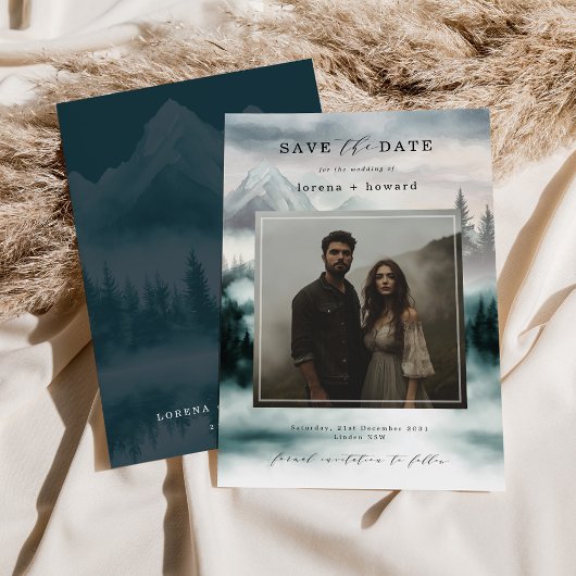 Mountain Fog Pine Forest Bewaar de datumfoto Kaart