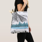 Mountain Lake City Skyline | Monochrome Scenery Tote Bag (Dichtbij)