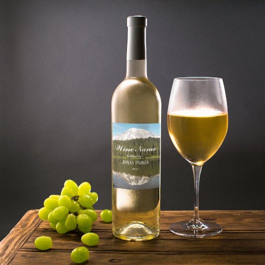 Mountain Lake reflectie landschap gepersonaliseerd Wijn Etiket