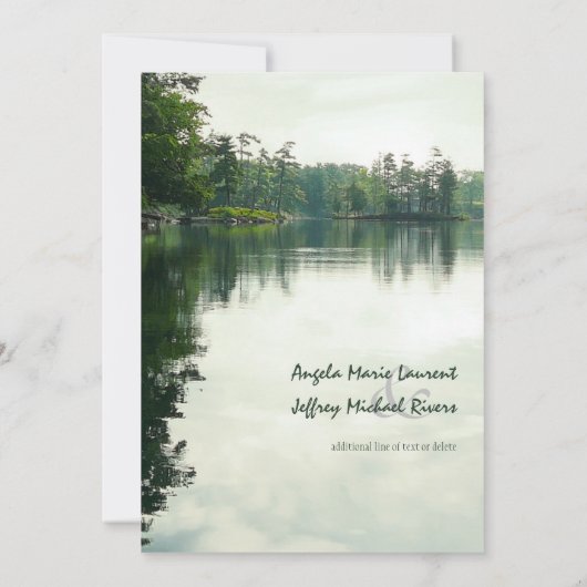 Mountain Lake reflectie rustieke bruiloft uitnodig Kaart (Achterkant)