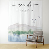 Mountain Lake Wedding Backdrop Foto Booth Wandkleed (In situ)