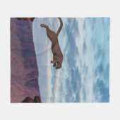 Mountain Lion Jumping Morning Skyjump,lion,animal, Fleece Deken (Voorkant (Horizontaal))