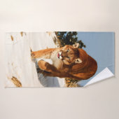 Mountain Lion op sneeuwheuvel Badhanddoek (Badhanddoek)