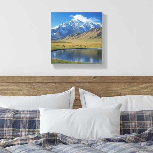 Mountain Meadow Canvas Afdruk (Insitu (Slaapkamer))