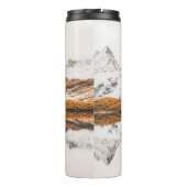MOUNTAIN MET SNEEUWKOPPELDE ROCKY ONDER CLOUDY SKY THERMOSBEKER (Achterkant)
