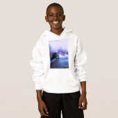 Mountain Side sportwagen op jongens witte trui (Voorkant volledig)