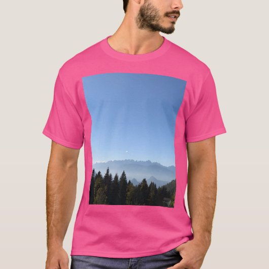 Mountain Skies Graphic T-shirt (Voorkant)