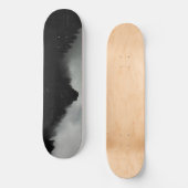 Mountain Skyline in Black en White Persoonlijk Skateboard (Voorkant)
