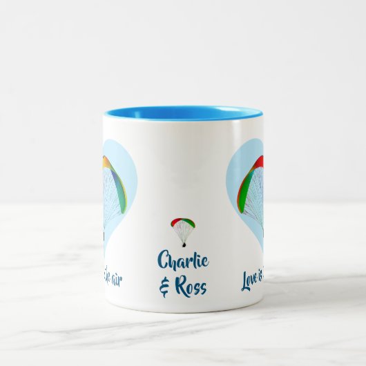 Mountain Sports Love is in Air Personalized Tweekleurige Koffiemok (Center)