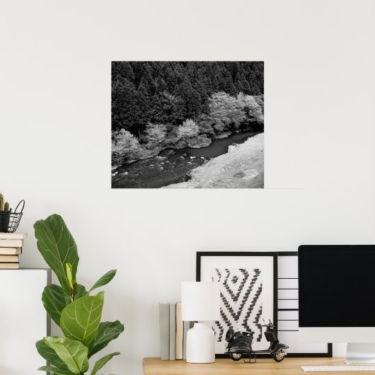 Mountain Stream in zwart-wit Poster (Thuiskantoor)