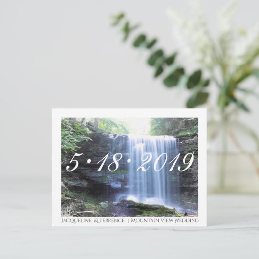 Mountain Uitzicht Waterval Save the Date Aankondigingskaart (Staand voorkant)