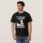 Mountainbike fiets onderschatten cadeau t-shirt (Voorkant volledig)