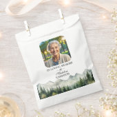 Mountains and Trees Celebration Of Life Keepsake Bedankzakje (Geknipt)