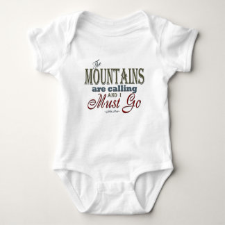 Mountains die Typografie Quote noemen - John Muir Romper