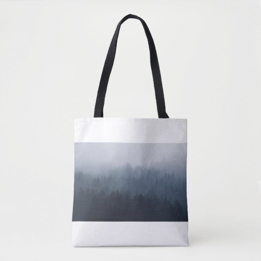 MOUNTATIE MET BOSBOUW IN DE FOG TOTE BAG (Voorkant)