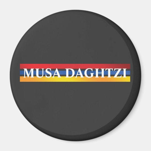 Mousa Dagtzi Magnet (Voorkant)