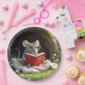 Mouse Reading a Red Book On a Blanket Papieren Bordje (Feest)