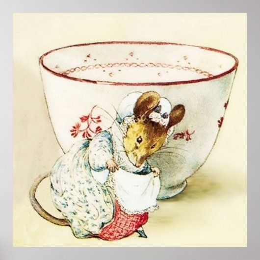 "Mouse Seamstress and Teacup" by Beatrix Potter Poster (Voorkant)