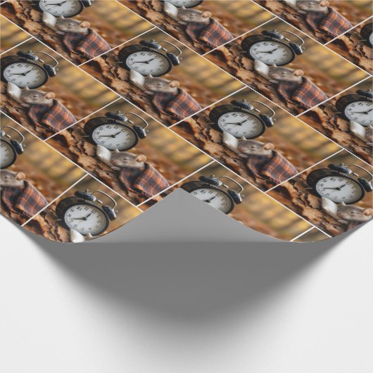 Mouse Sleeping By an Alarm Clock Cadeaupapier (Hoek)