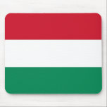 Mousepad met vlag van Hongarije Muismat<br><div class="desc">Verbeter uw werkruimte met onze levendige muismat met de vlag van Hongarije! Deze mousepad is meer dan alleen een praktisch accessoire; het is een kleurrijke viering van de Hongaarse trots en cultuur. Het ontwerp toont prominent de opvallende kleuren van de Hongaarse vlag, waardoor het een unieke en zinvolle aanvulling is...</div>