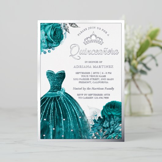 Mousserende Blauwgroen Rozen Quinceanera Folie Uitnodiging (Staand Voorkant)