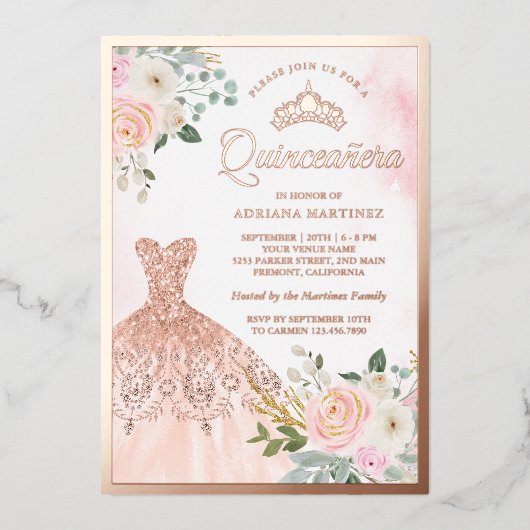 Mousserende gans Blush Floral Quinceanera Roos Gol Folie Uitnodiging (Voorkant)