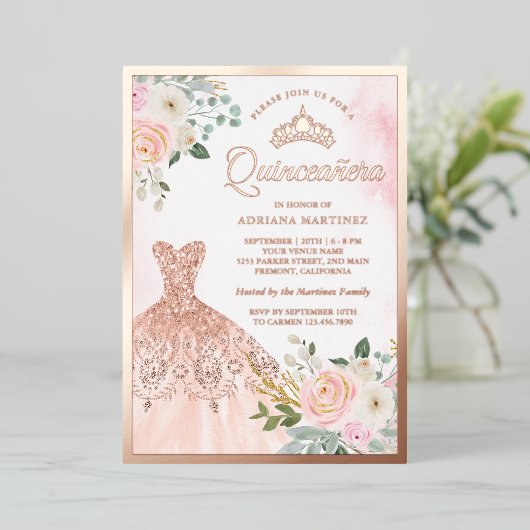Mousserende gans Blush Floral Quinceanera Roos Gol Folie Uitnodiging (Staand Voorkant)