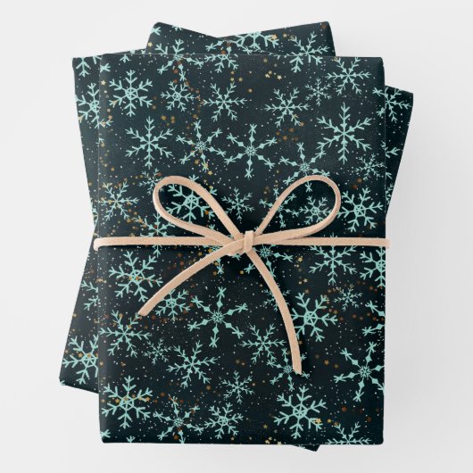 Mousserende Snowflakes White Blue in Black Night S Inpakpapier Vel (In situ)