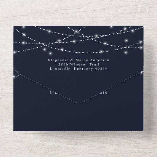 Mousserende String Lights Elegant Navy Blue Weddin All In One Uitnodiging (Achterkant)