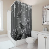 Mousserende Vlinders in Zilveren Douchegordijn (In situ)