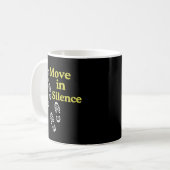 Move in Silence Inspirational Mug – Quiet Strength Koffiemok (Voorkant links)