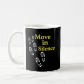 Move in Silence Inspirational Mug – Quiet Strength Koffiemok (Links)