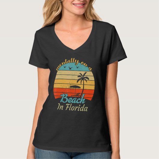 Moverlangs op een strand in Florida T-shirt (Voorkant)