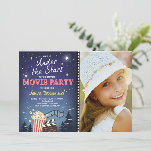 Movie Night Verjaardag Uitnodiging Onder de Sterre (Staand voorkant)