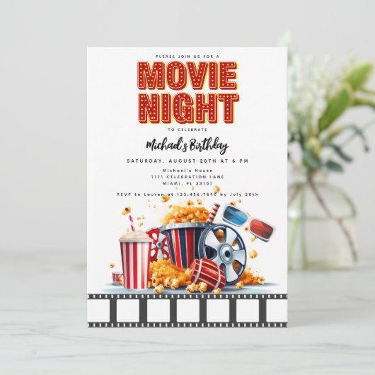 Movie Night Verjaardagsfeestje Film Party Uitnodig Kaart (Staand voorkant)