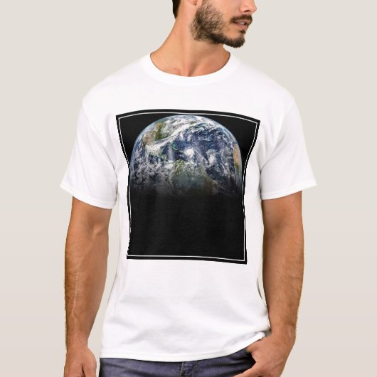 Mozaïek Afbeelding van Planet Earth met 3 orkanen T-shirt (Voorkant)