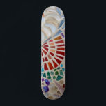 Mozaïekskateboard Persoonlijk Skateboard<br><div class="desc">Dit schaats bord is versierd met een schelpmozaïekpatroon. Omdat we ons eigen kunstwerk creëer,  zal je dit exacte afbeelding niet vinden van andere ontwerpers. Originele mozaïek © Michele Davies.</div>