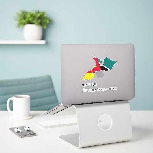 Mozambique Flag Charming Patriottic Sticker (Laptop op bureau)
