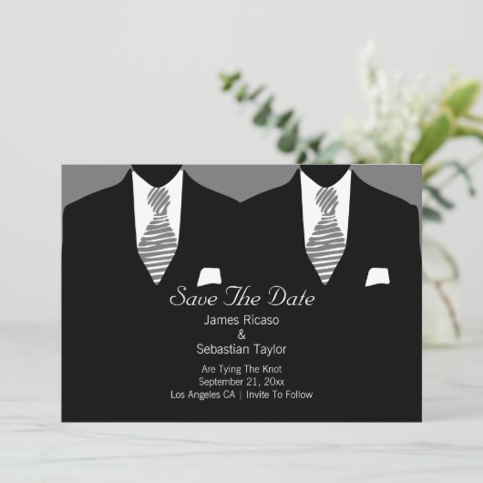 Mr. en Mr. Suit en Stropdas Gay Save the Date Wedd (Staand voorkant)