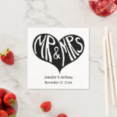 Mr. en Mrs Black and White Heart Shape Wedding Servet (Insitu)