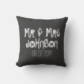 Mr. en Mrs. Black chalkboard bruiloft werpen kusse Kussen (Voorkant)