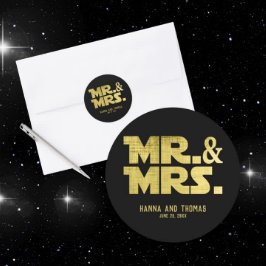 Mr en Mrs Black Gold Sci Fi Theme Wedding Ronde Sticker