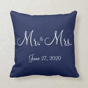 Mr en Mrs Blue Nautical Wedding Kussens