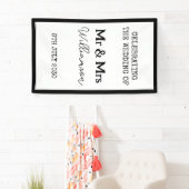 Mr. en Mrs. Celebration zwart-wit spandoek (Insitu)