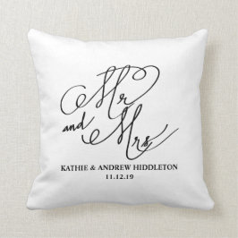 Mr. en Mrs Classy Typography Script Wedding Kussen