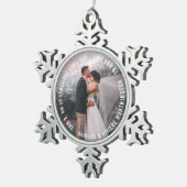 Mr. en Mrs. First Kerstfeestay Wedding Foto Tin Sneeuwvlok Ornament (Rechts)