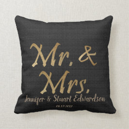 Mr en Mrs Gold script Black Burlap Wedding Kussen
