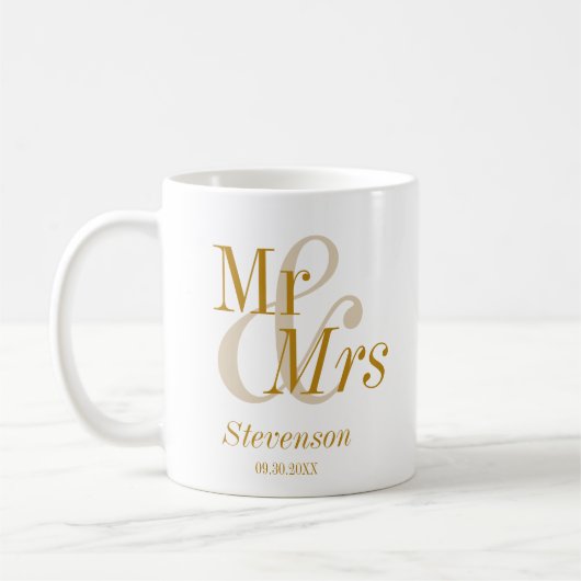 Mr en Mrs Gold Script Wedding Gift Koffiemok (Links)