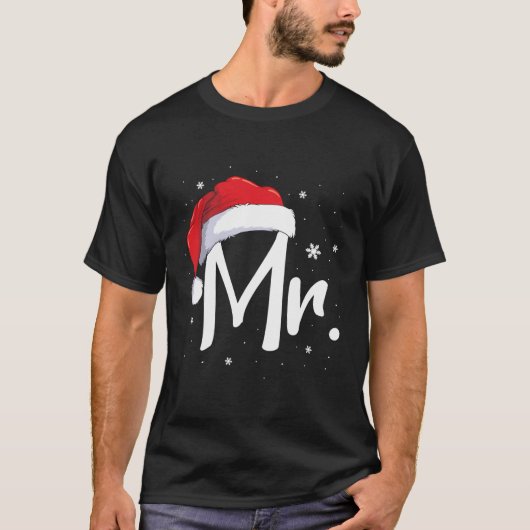 Mr. en Mrs. Kerstkerstman die zijn haar aanpast T-shirt (Voorkant)