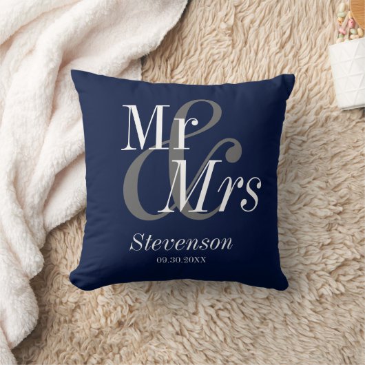 Mr en Mrs Navy Blue Elegant Modern Huwelijkscadeau Kussen (Deken)